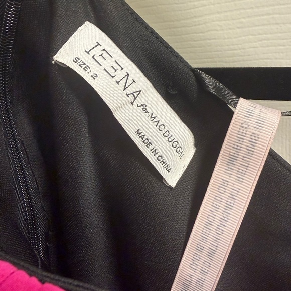 Ieena for Mac Duggal - 49642 - Black Mini Dress w/ Pink Ruffles - NWT - Size 2 - Picture 6 of 7